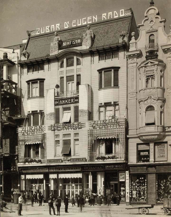 Zgrada Rado (Trg bana Jelačića 5) nakon izgradnje  1905. godine, foto: S.Schramm, privatno vlasništvo