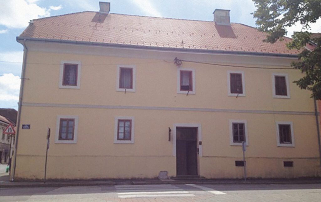 Zgrada starog magistrata na Trgu dr. Franje Tuđmana 4