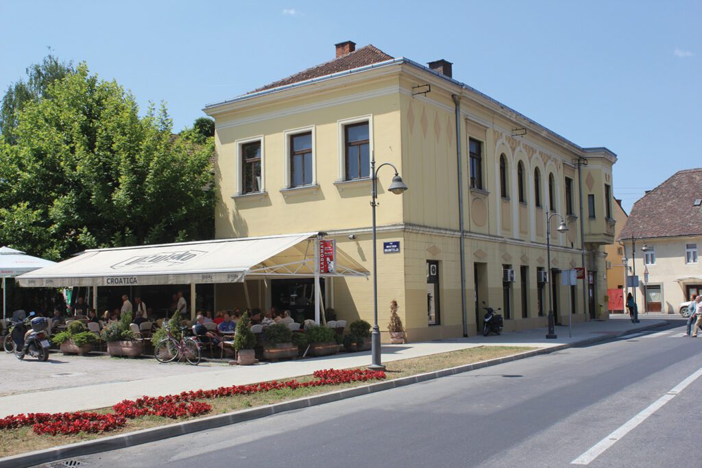 Turkulinova ulica pogled na stari hotel