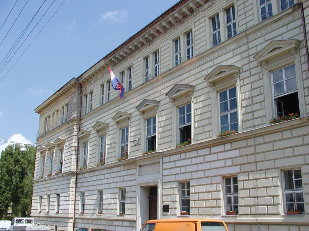 Srednja škola Petrinja u Gundulićevoj 3