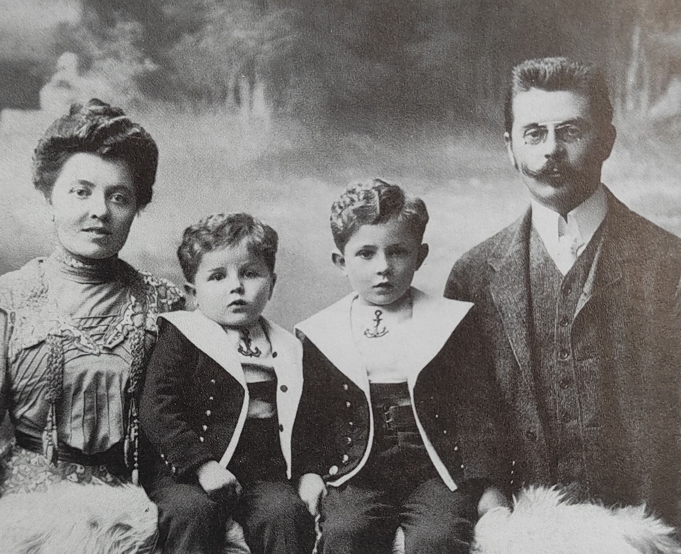 Paula i Vladimir Stahuljak sa sinovima Jurjem i Vlatkom