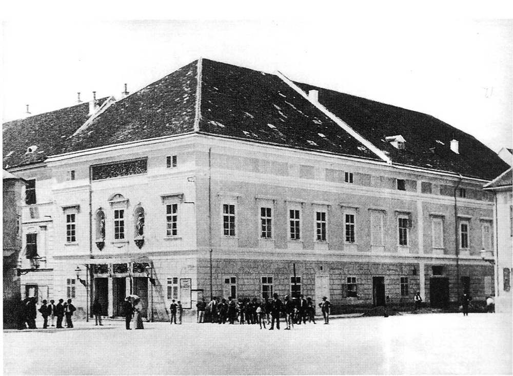 Zgrada kazališta na Markovu trgu izgrađena 1834.