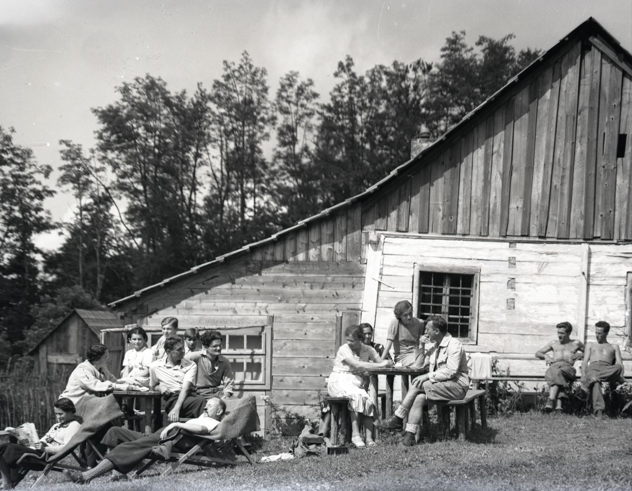 MGZ_Ispred Rauchove lugarnice na Medvednici_1927.god.